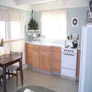 Fully furnished kitchen at our motel in Quincy